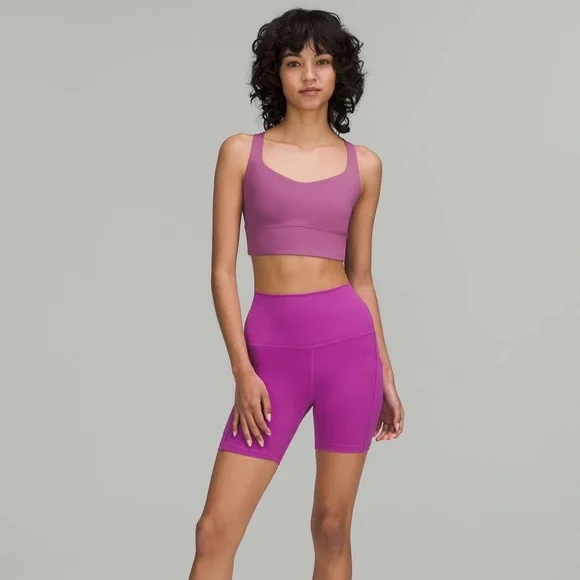 Align Shorts with Pockets 6” - Size 4 - Picture 3 of 5